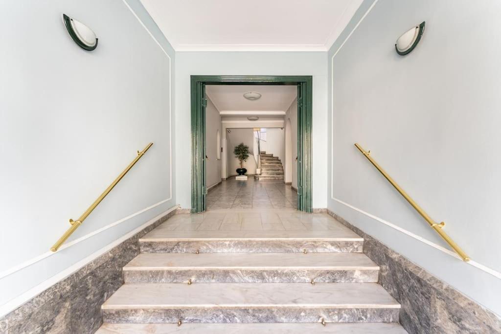 Amazing 3Bdr Apt With Unique Roof Garden In Plaka Atenas Exterior foto