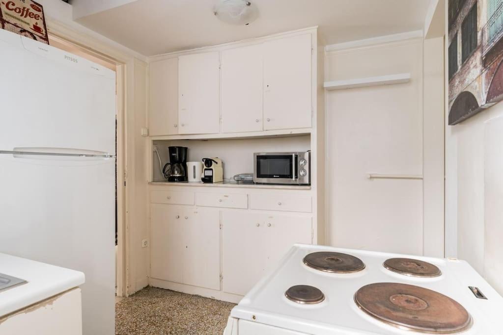 Amazing 3Bdr Apt With Unique Roof Garden In Plaka Atenas Exterior foto
