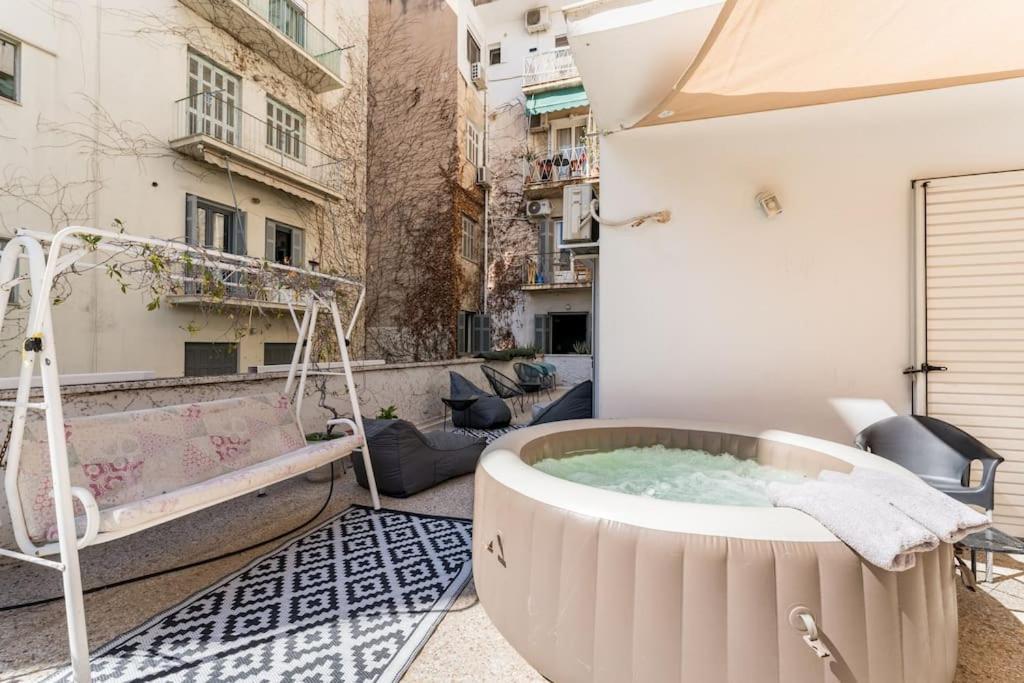 Amazing 3Bdr Apt With Unique Roof Garden In Plaka Atenas Exterior foto