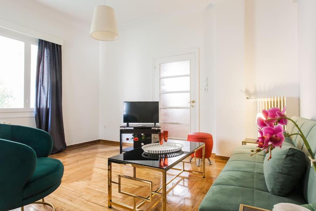 Amazing 3Bdr Apt With Unique Roof Garden In Plaka Atenas Exterior foto